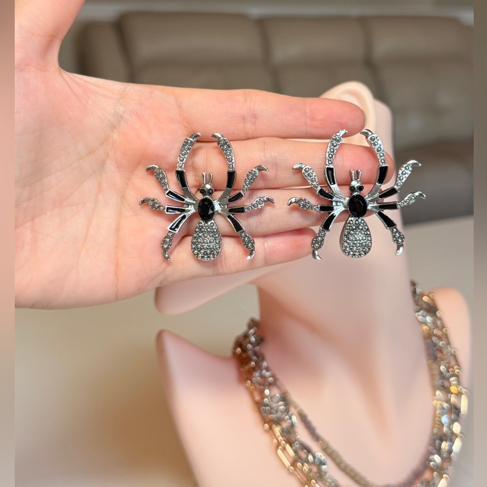 Black Crystal Spider Stud Earrings - Picture 10 of 12